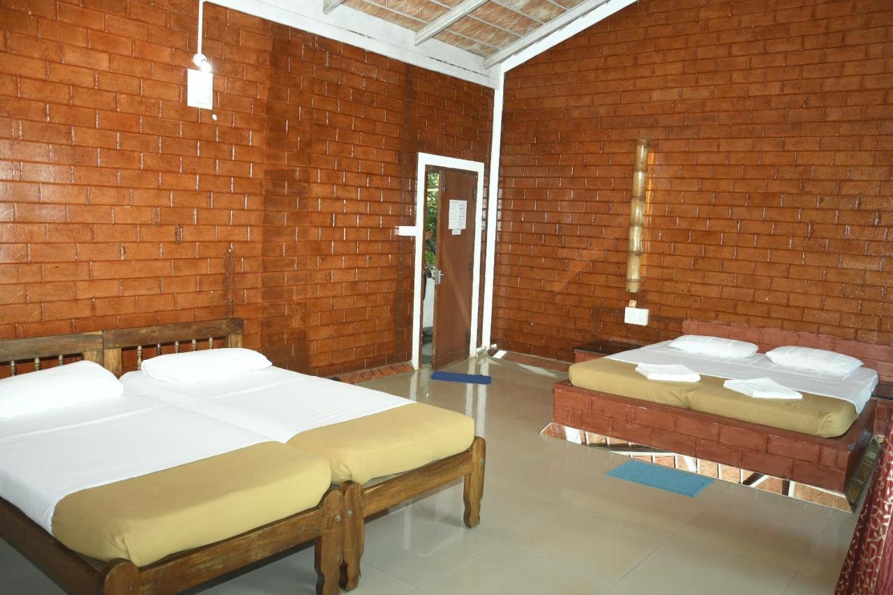 Eagle Eye Resorts Sangameswarpet Екстериор снимка