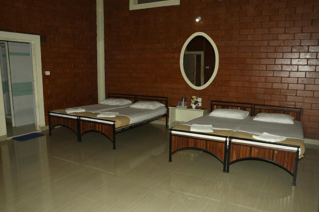 Eagle Eye Resorts Sangameswarpet Екстериор снимка